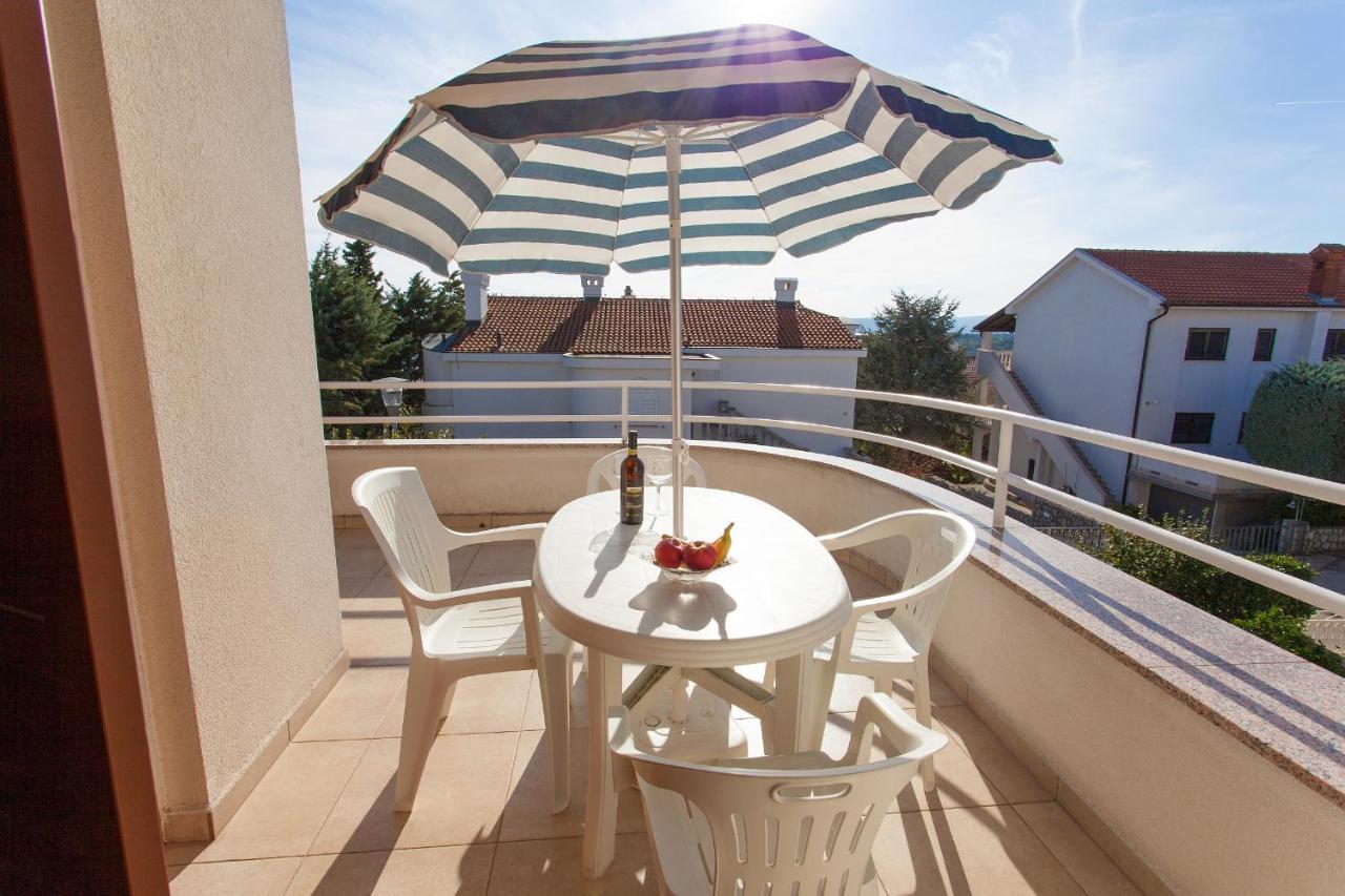 Apartman Vjekoslav Крк Экстерьер фото