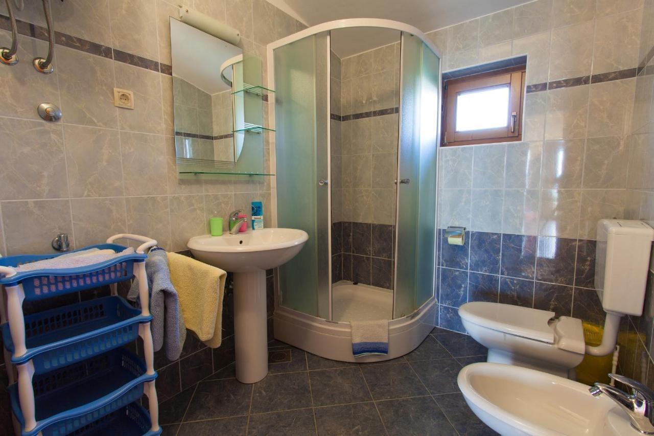 Apartman Vjekoslav Крк Экстерьер фото